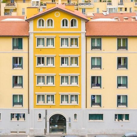 Residence Rialto Trieste Bagian luar foto